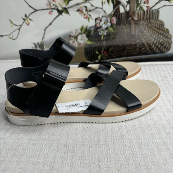 Time And Tru Womens Black Sandals Size 11  Adjustable Straps Comfortable - Picture 2 of 9